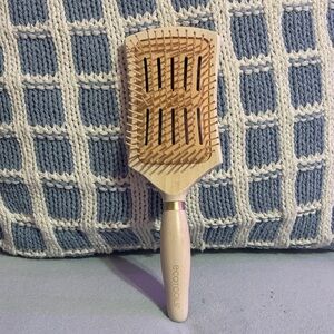 EcoTools Natural Bamboo Hair Brush